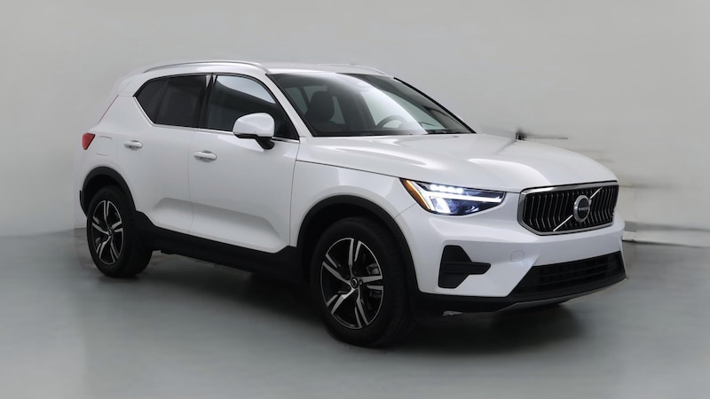 2024 Volvo XC40 B5 Core Hero Image