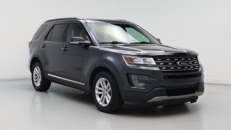 2017 Ford Explorer XLT Hero Image