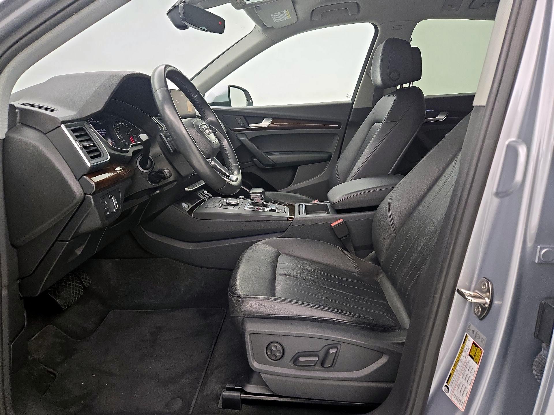 Thumbnail: 2019 Audi Q5 - 11