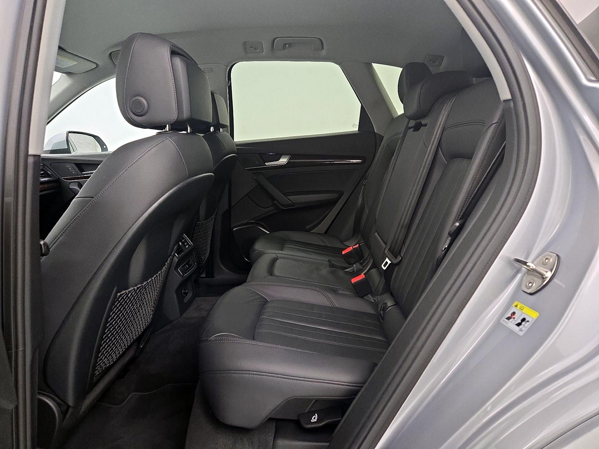 Thumbnail: 2019 Audi Q5 - 19