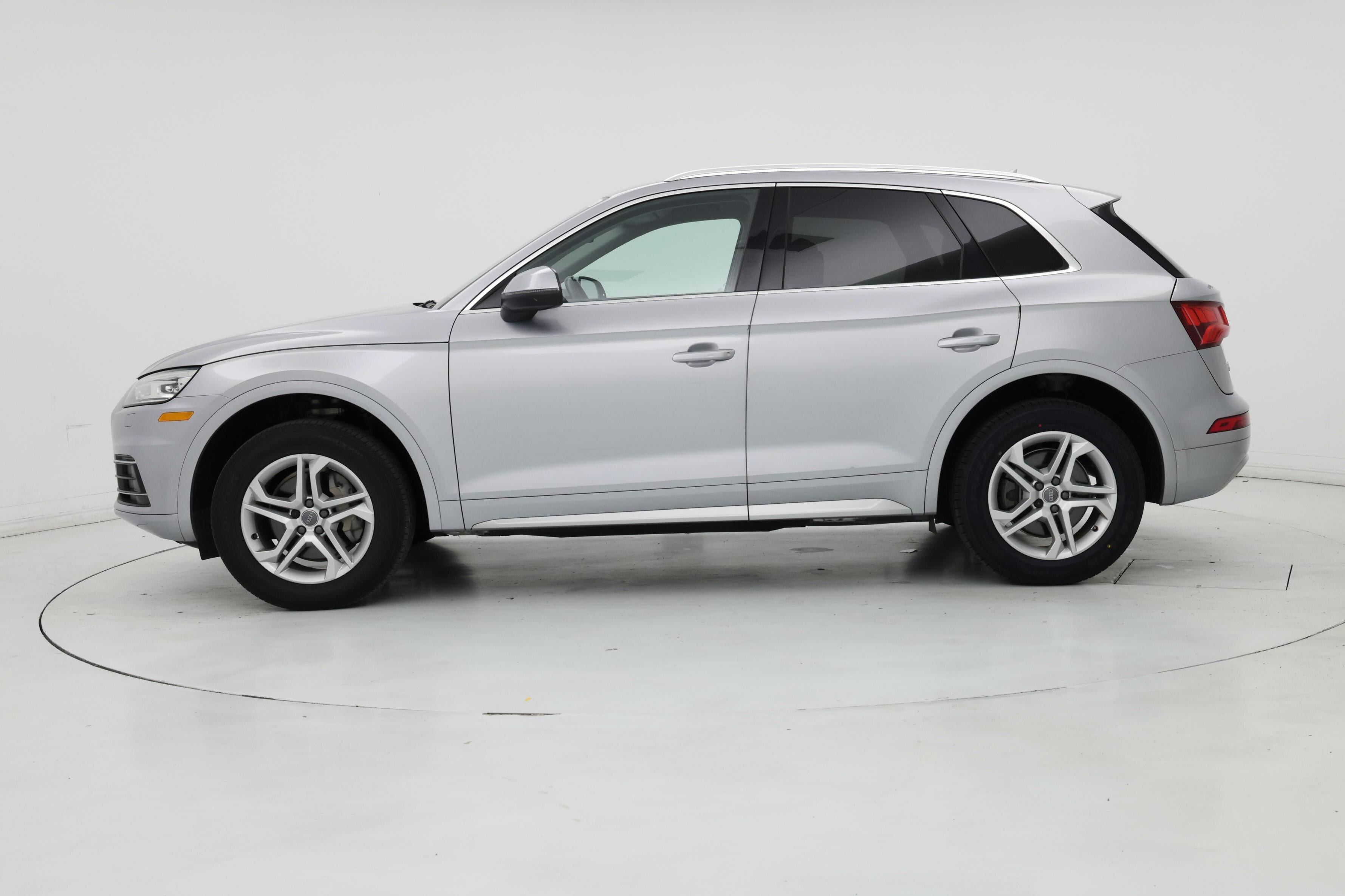 Thumbnail: 2019 Audi Q5 - 3