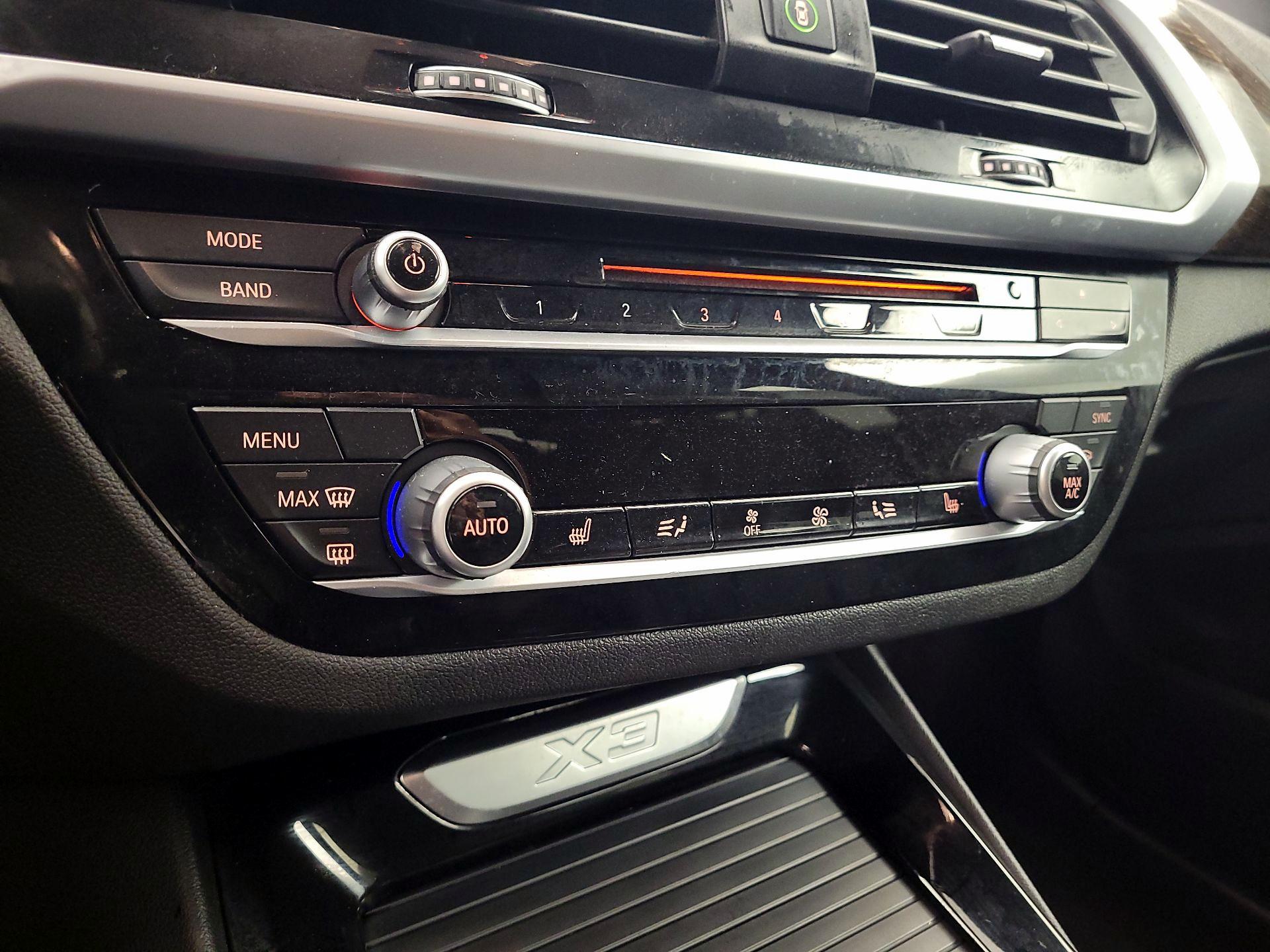 Thumbnail: 2019 BMW X3 - 14