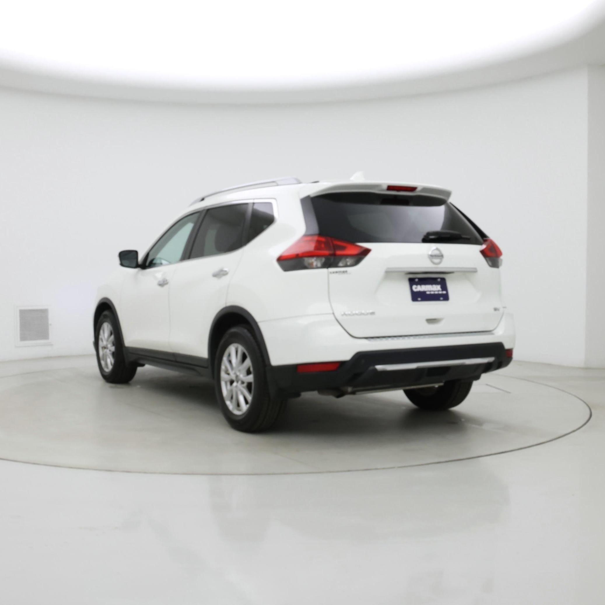 Thumbnail: 2017 Nissan Rogue - 2