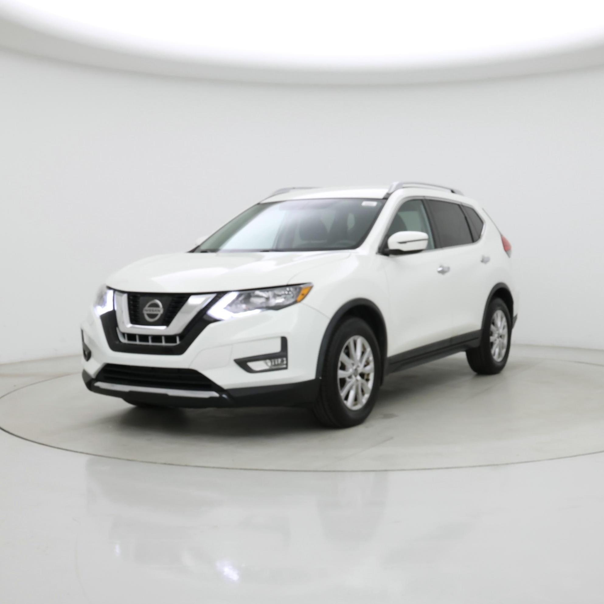 Thumbnail: 2017 Nissan Rogue - 4