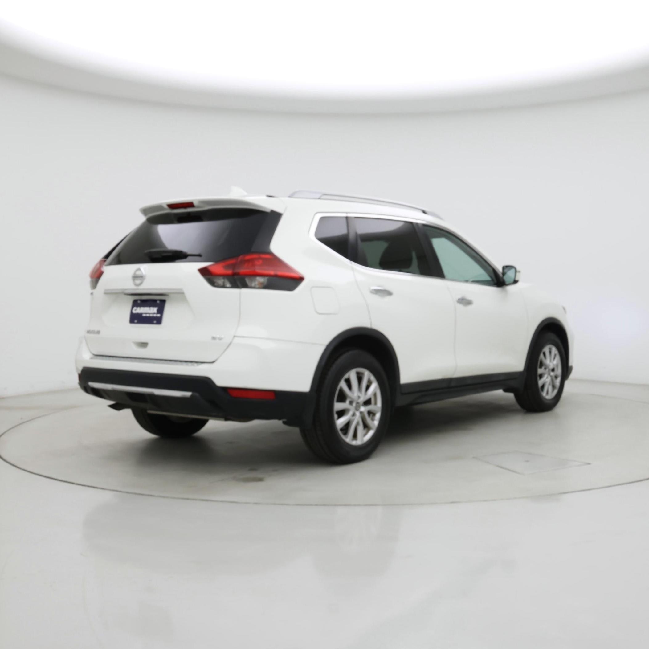 Thumbnail: 2017 Nissan Rogue - 8