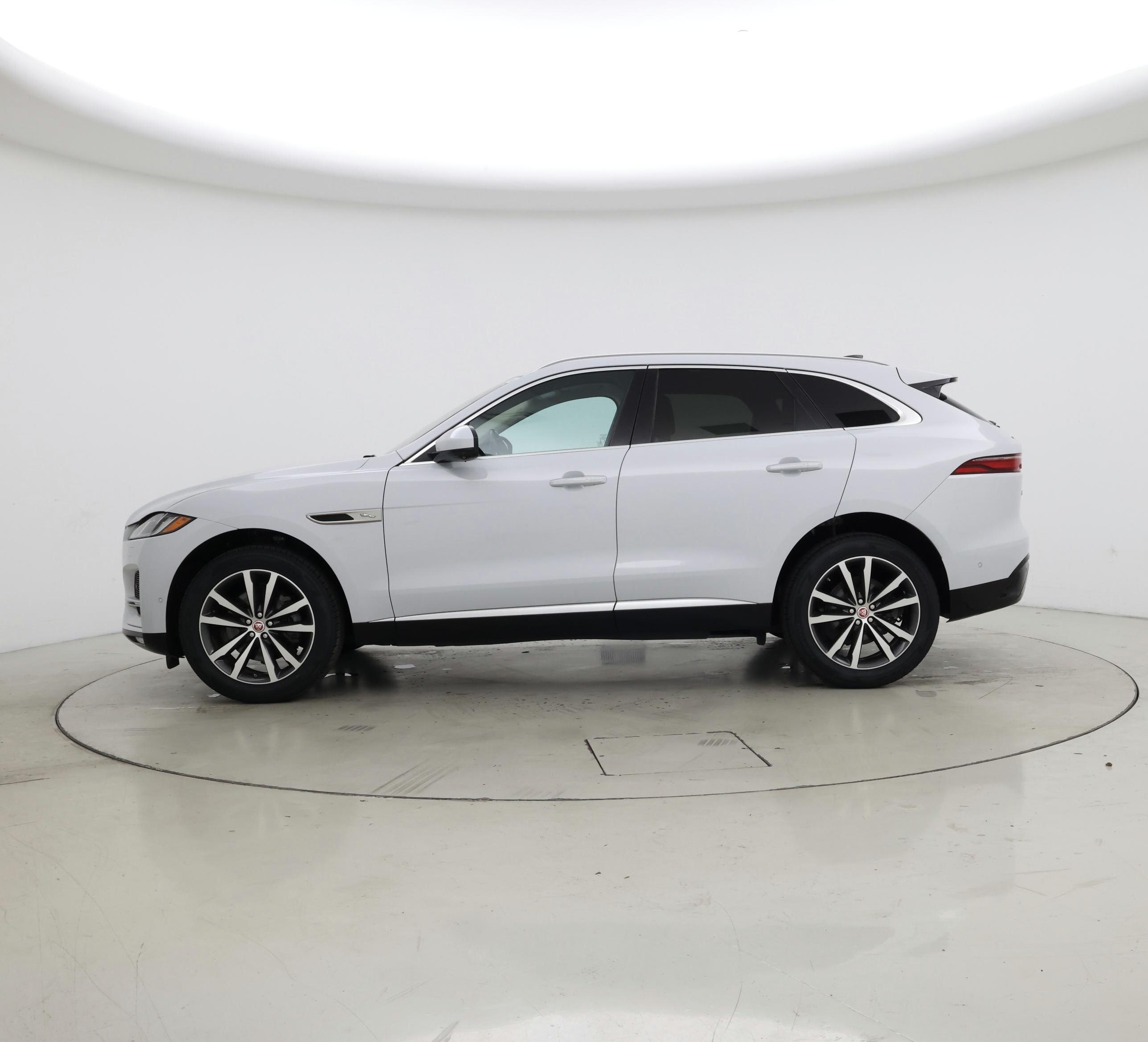 Thumbnail: 2021 Jaguar F-Pace - 3