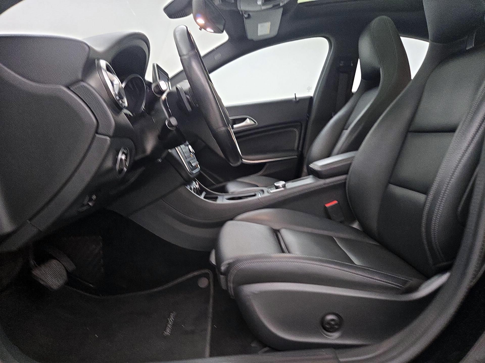 Thumbnail: 2016 Mercedes-Benz CLA - 11
