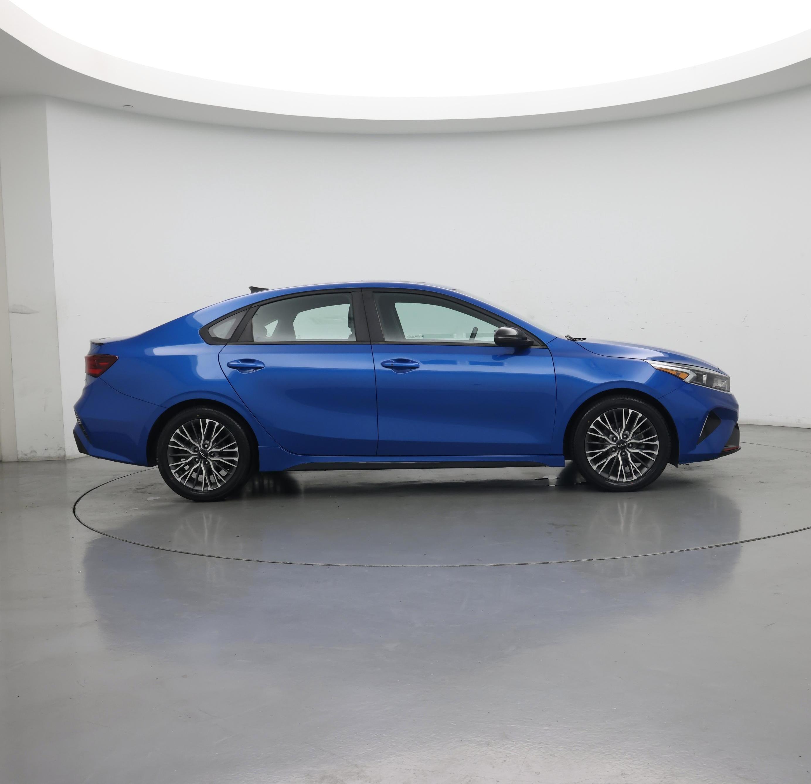Thumbnail: 2022 Kia Forte - 7