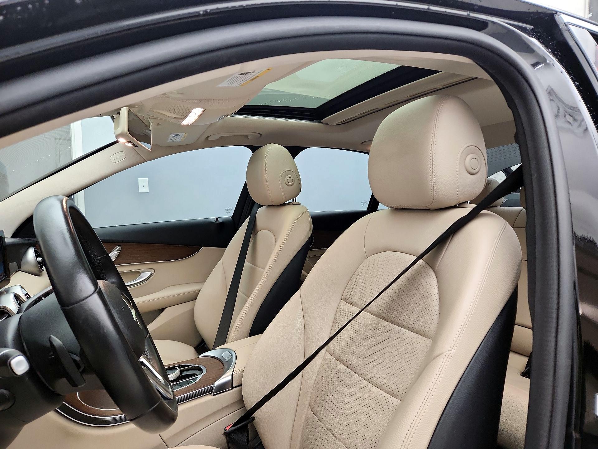 Thumbnail: 2019 Mercedes-Benz C-Class - 18