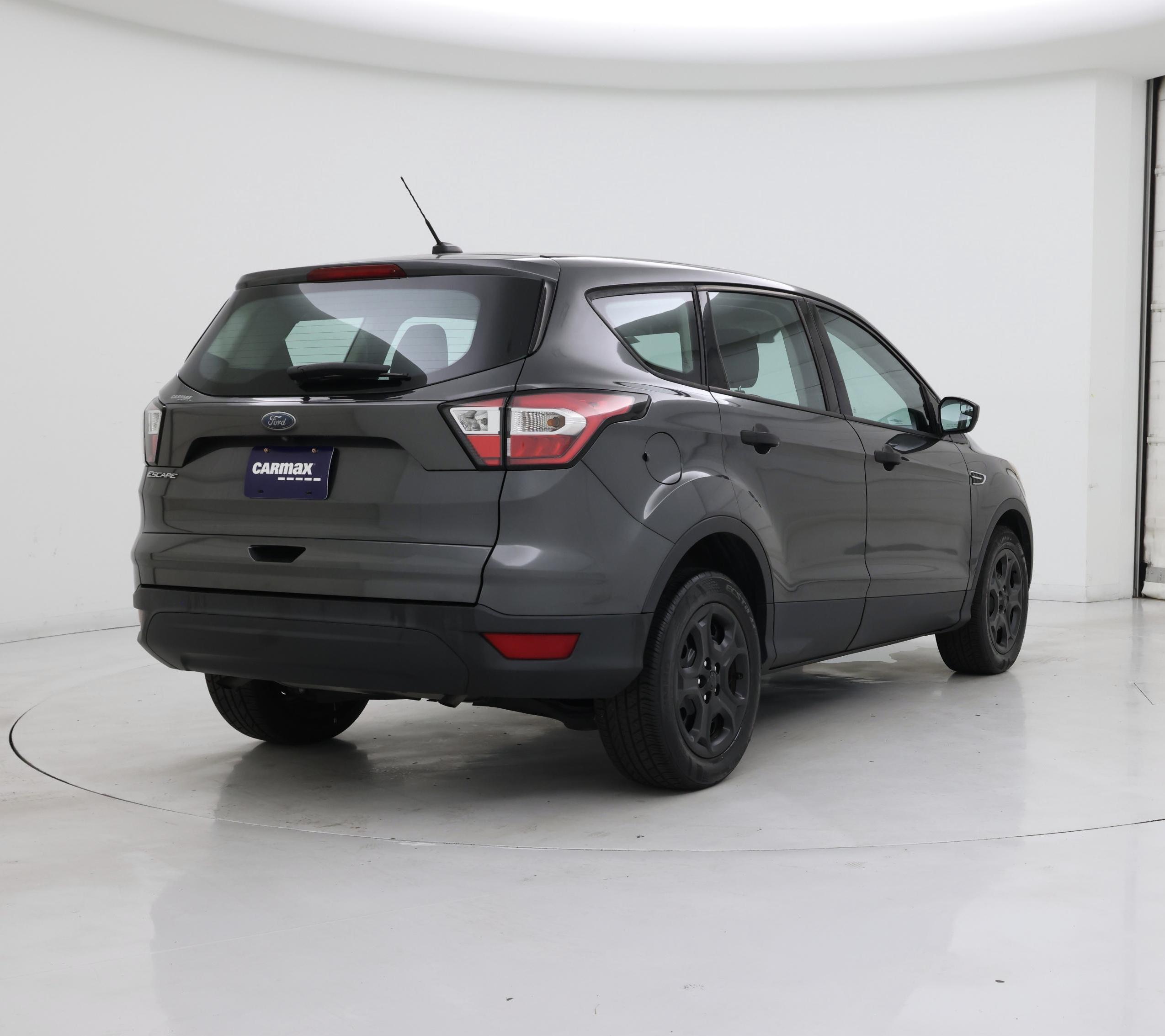 Thumbnail: 2017 Ford Escape - 8