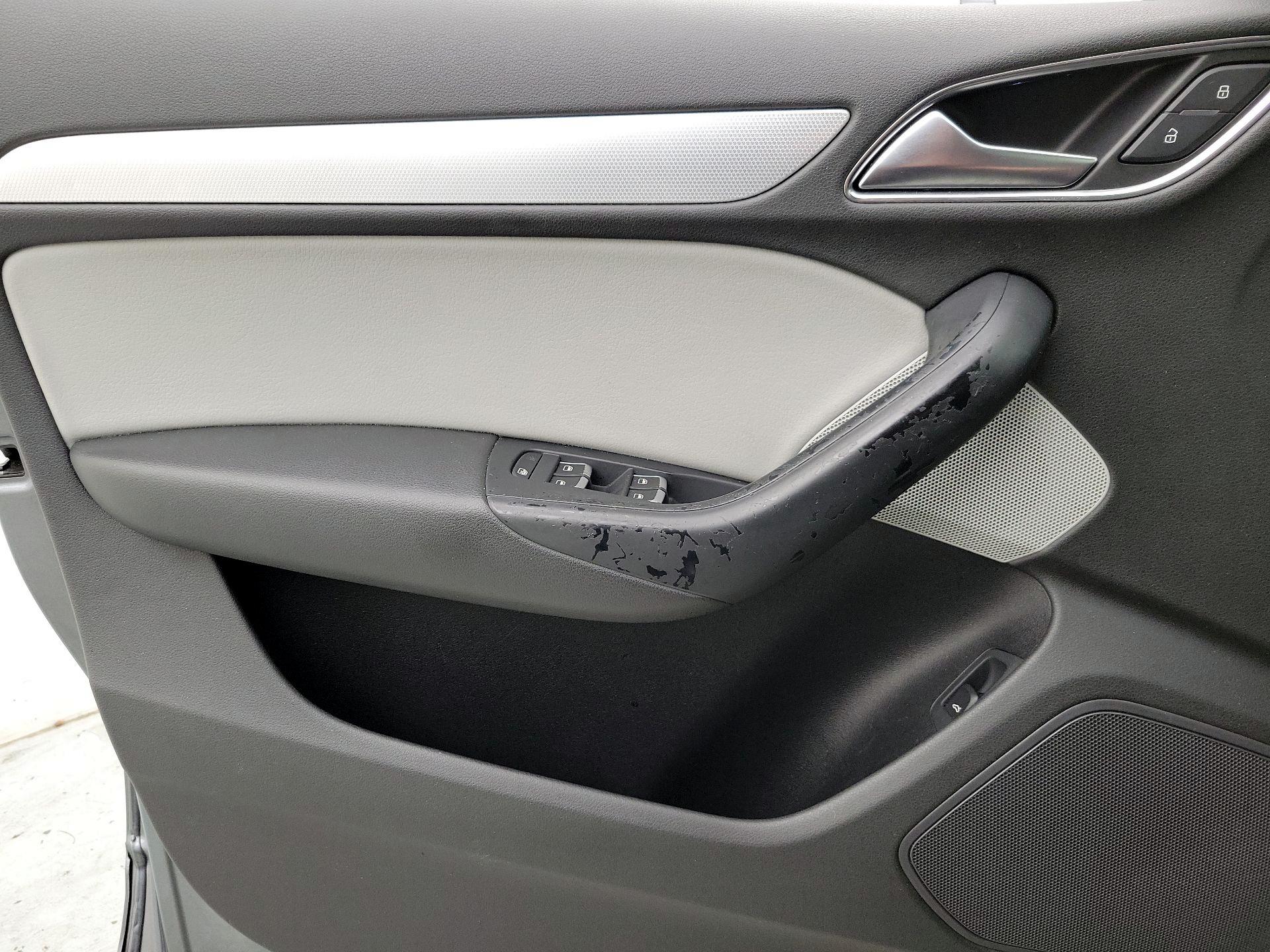 Thumbnail: 2015 Audi Q3 - 12