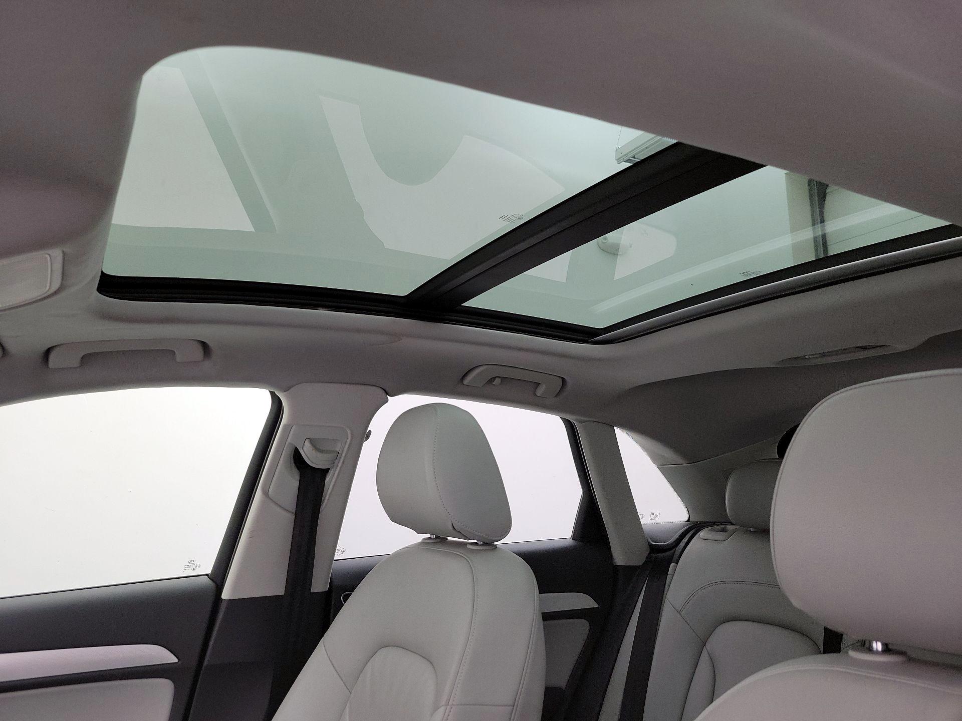 Thumbnail: 2015 Audi Q3 - 19