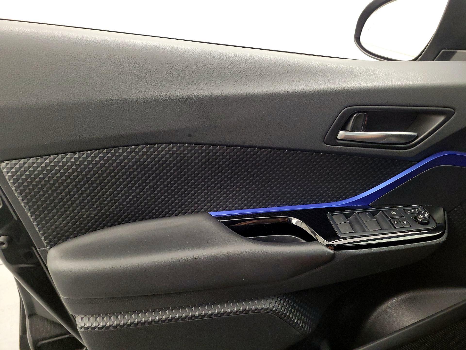 Thumbnail: 2021 Toyota C-HR - 12