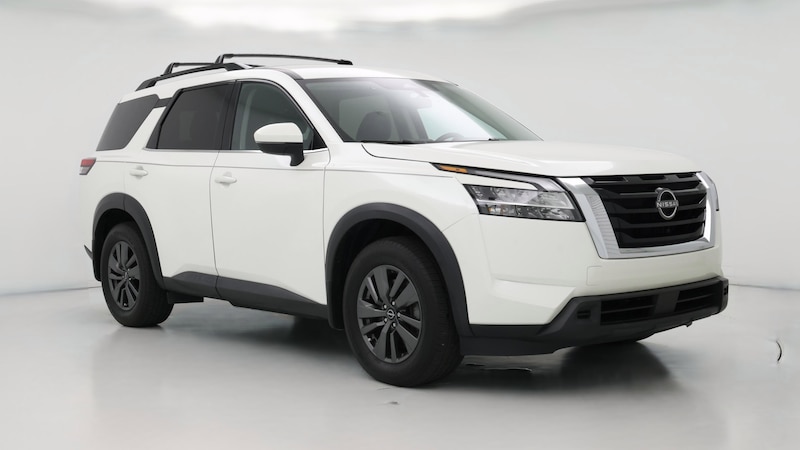 2022 Nissan Pathfinder SV Hero Image