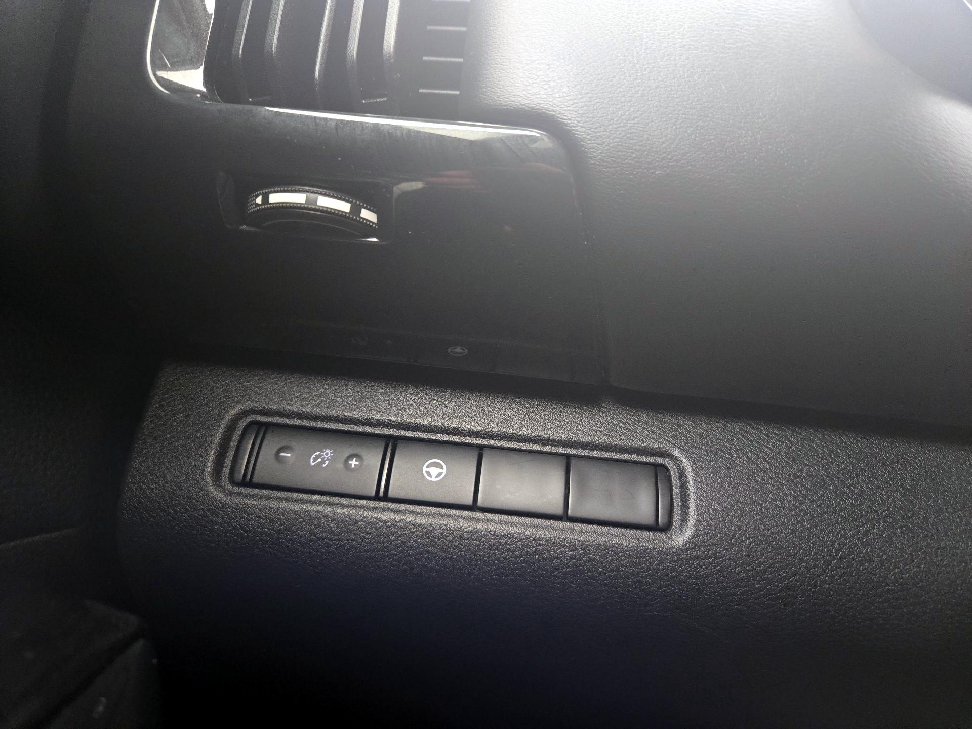 Thumbnail: 2022 Nissan Pathfinder - 13