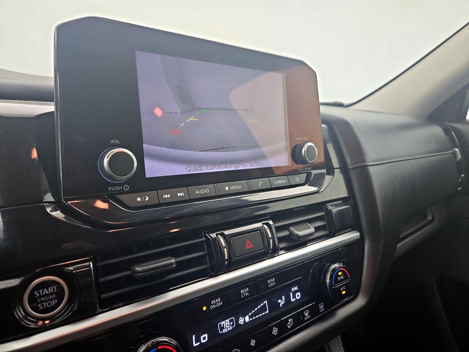 Thumbnail: 2022 Nissan Pathfinder - 14