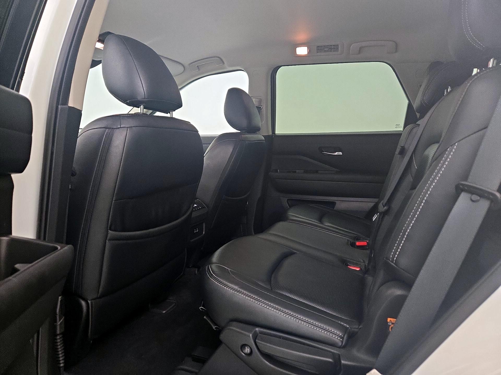 Thumbnail: 2022 Nissan Pathfinder - 19