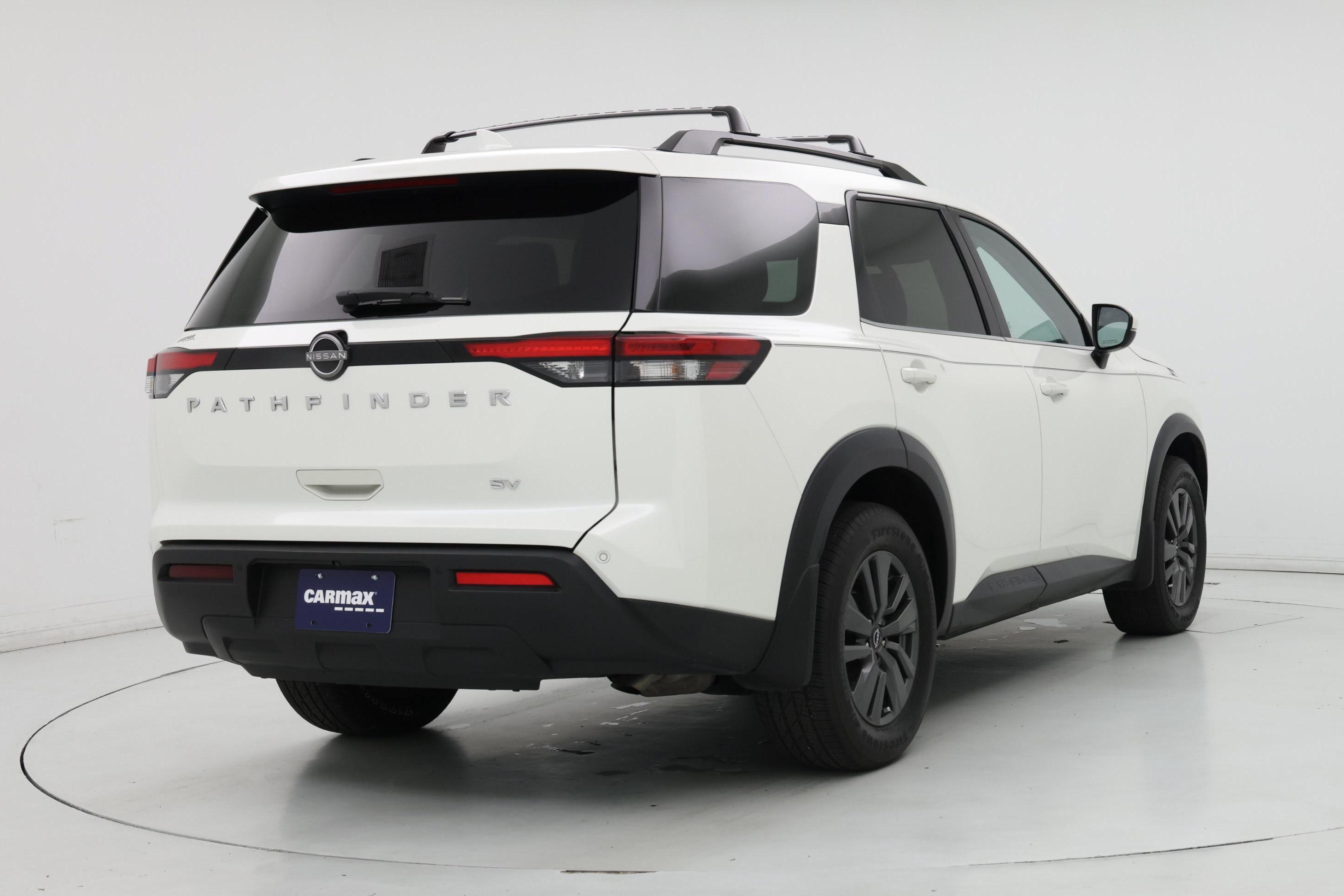 Thumbnail: 2022 Nissan Pathfinder - 8
