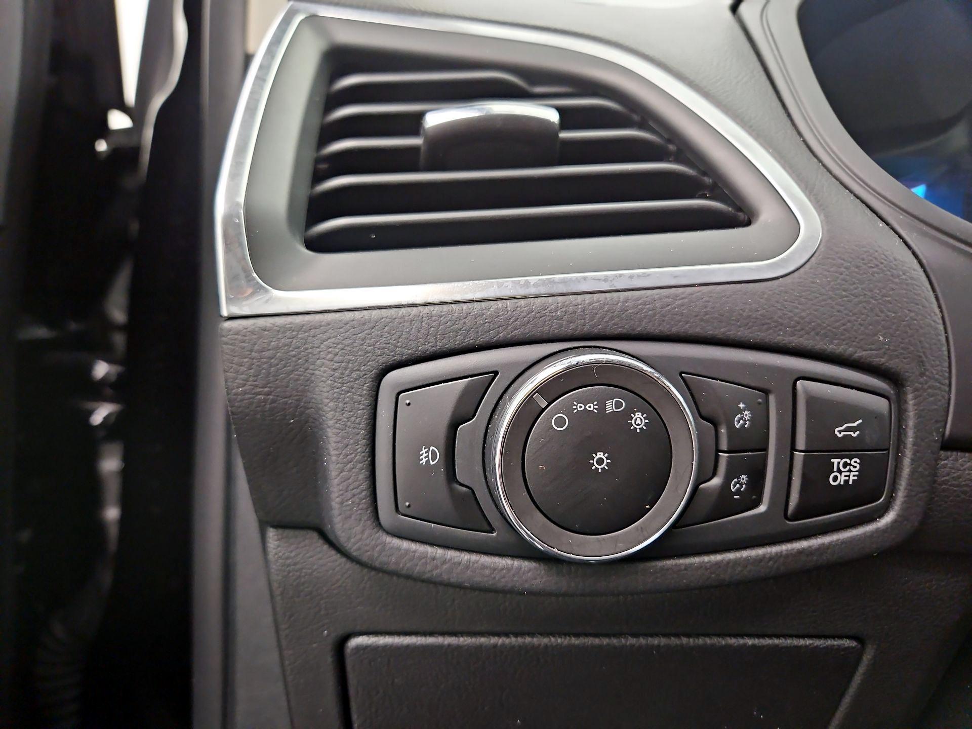 Thumbnail: 2023 Ford Edge - 13