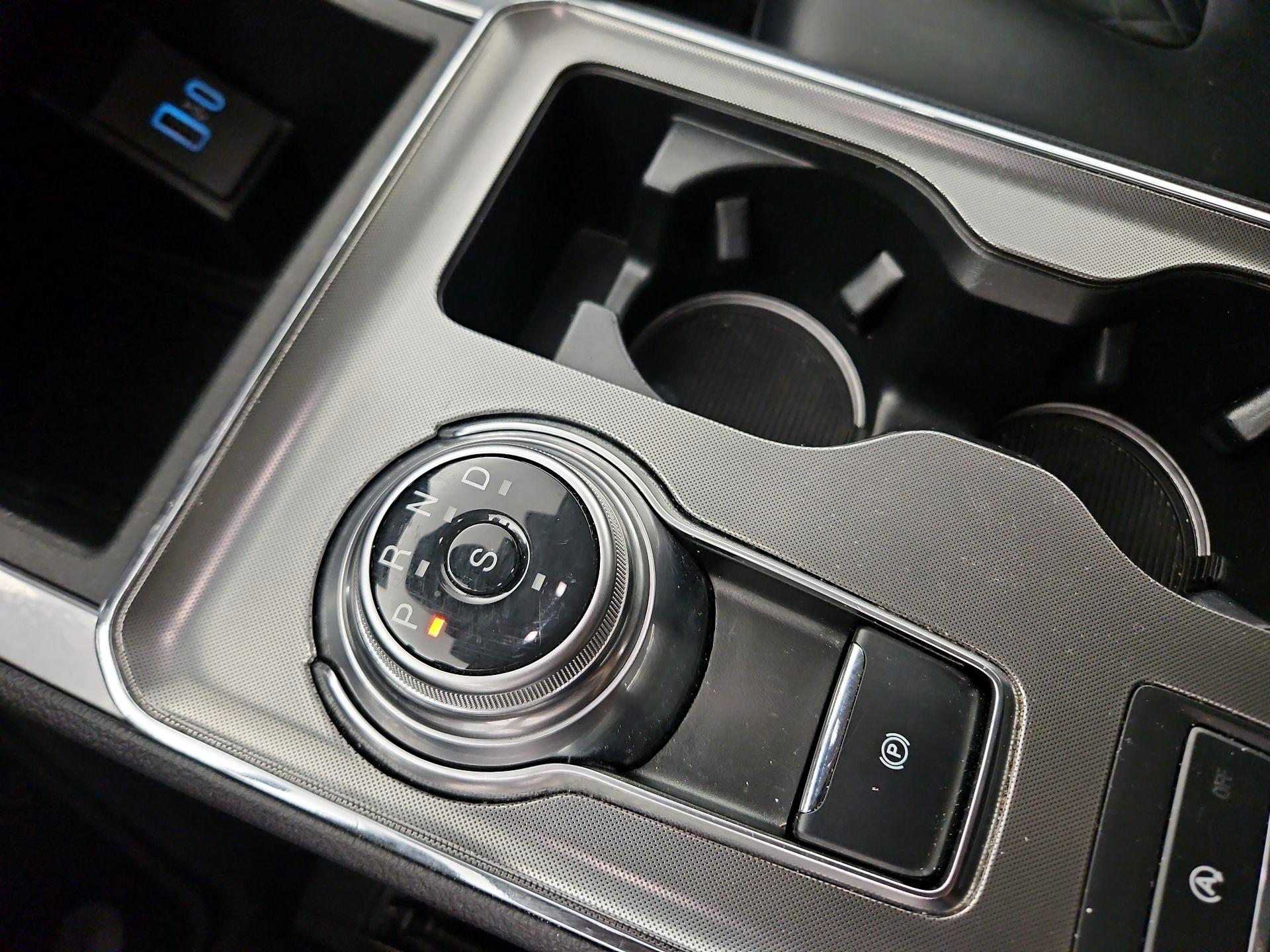 Thumbnail: 2023 Ford Edge - 16