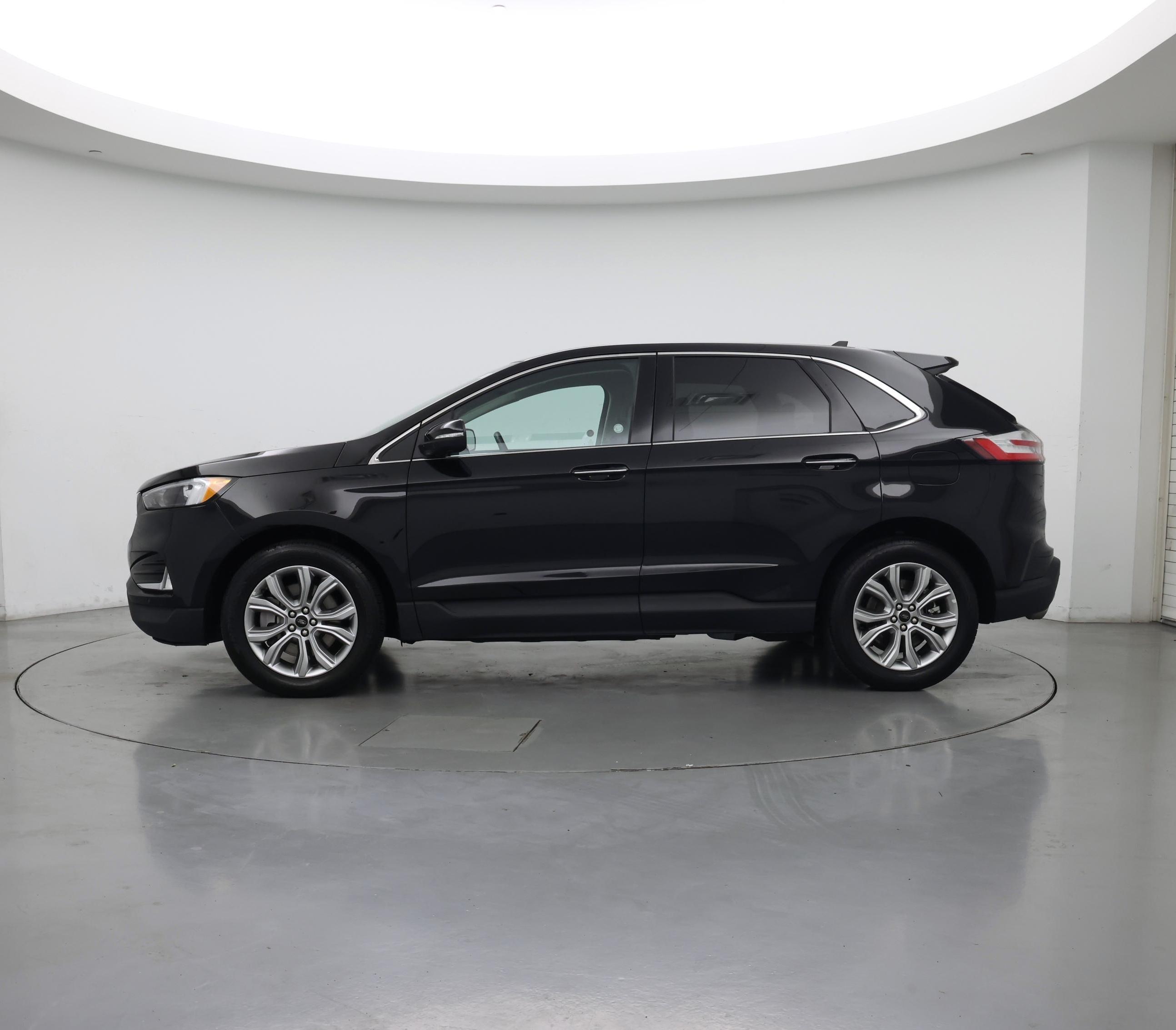 Thumbnail: 2023 Ford Edge - 3