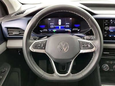 Steering Wheel & Instrument Cluster (On)