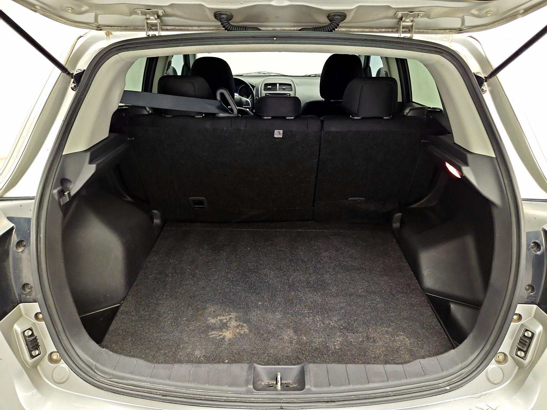Thumbnail: 2015 Mitsubishi Outlander Sport - 17
