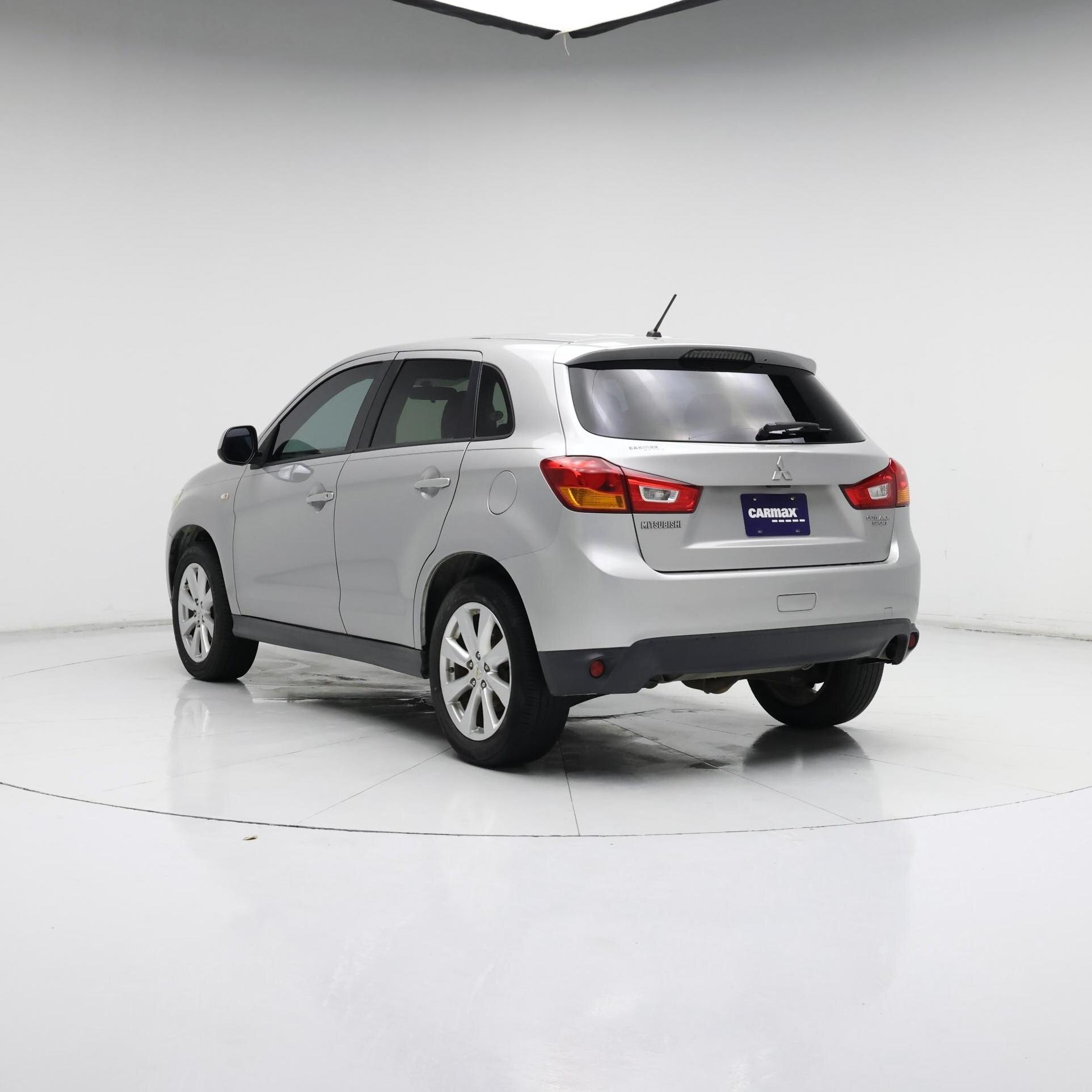 Thumbnail: 2015 Mitsubishi Outlander Sport - 2