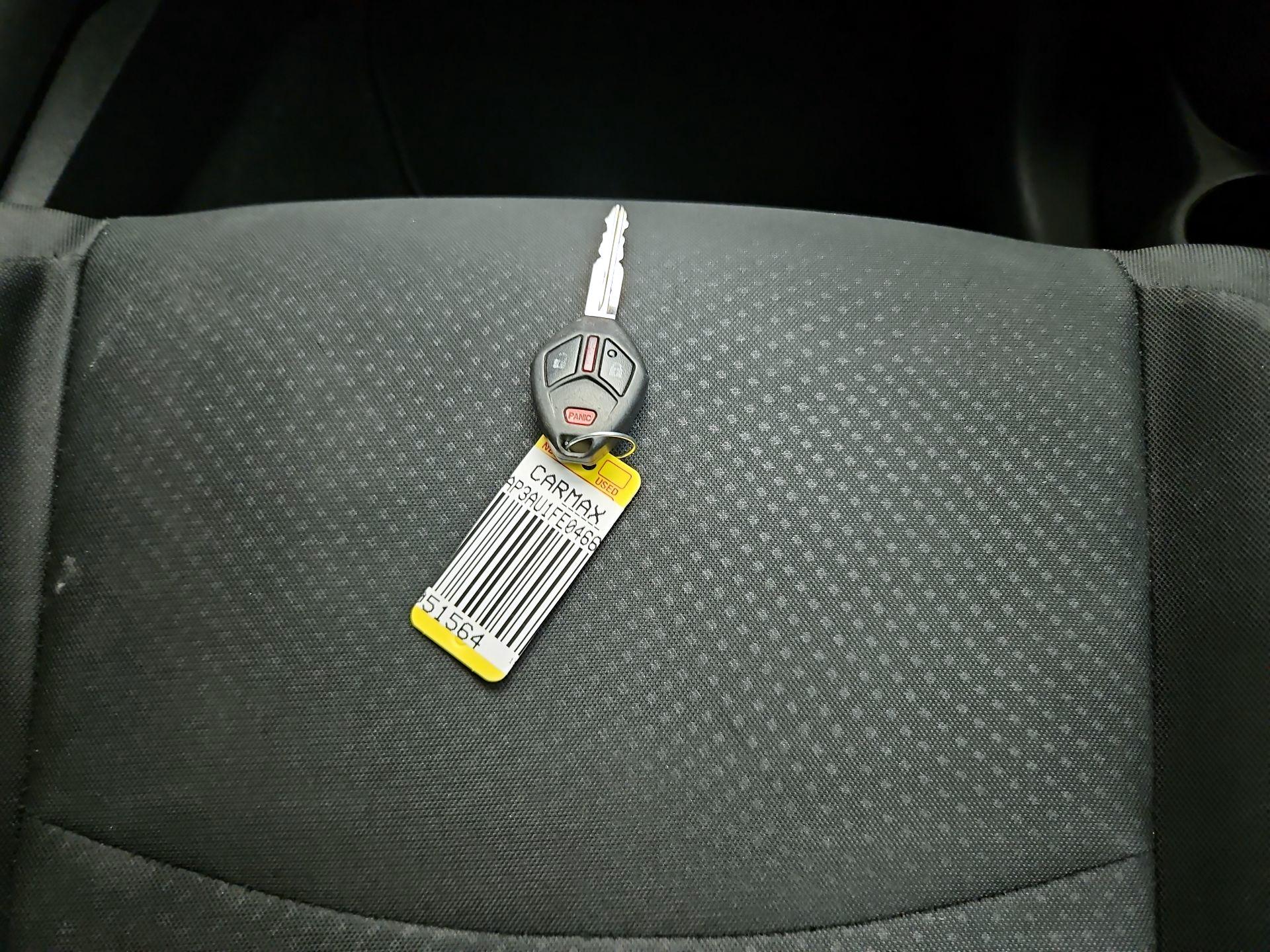 Thumbnail: 2015 Mitsubishi Outlander Sport - 19