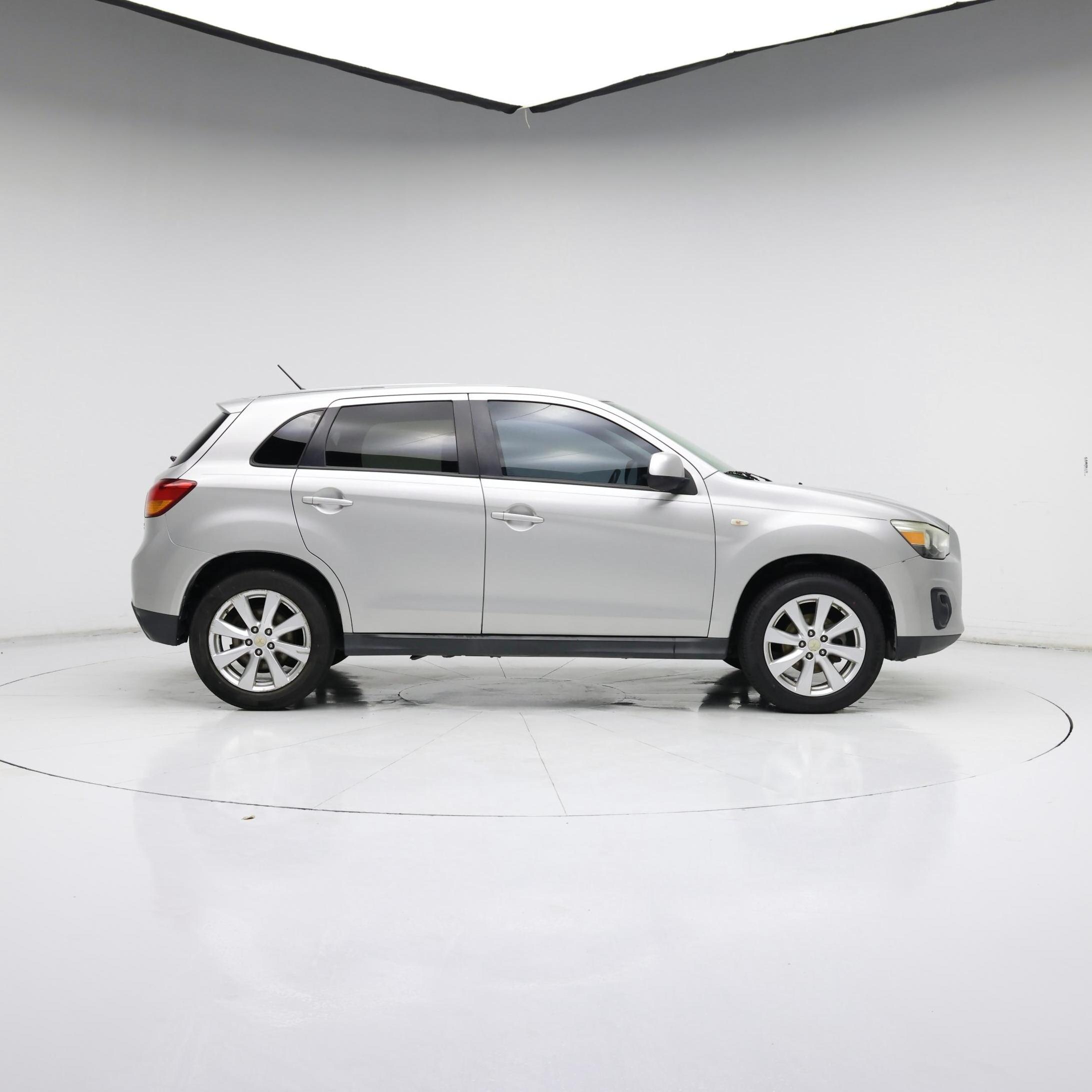 Thumbnail: 2015 Mitsubishi Outlander Sport - 7