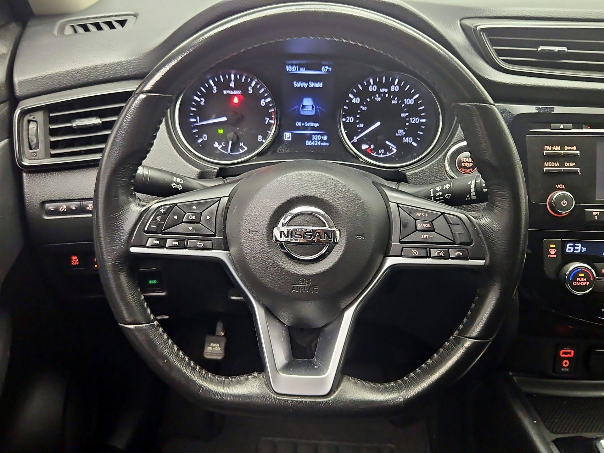 Thumbnail: 2017 Nissan Rogue - 10
