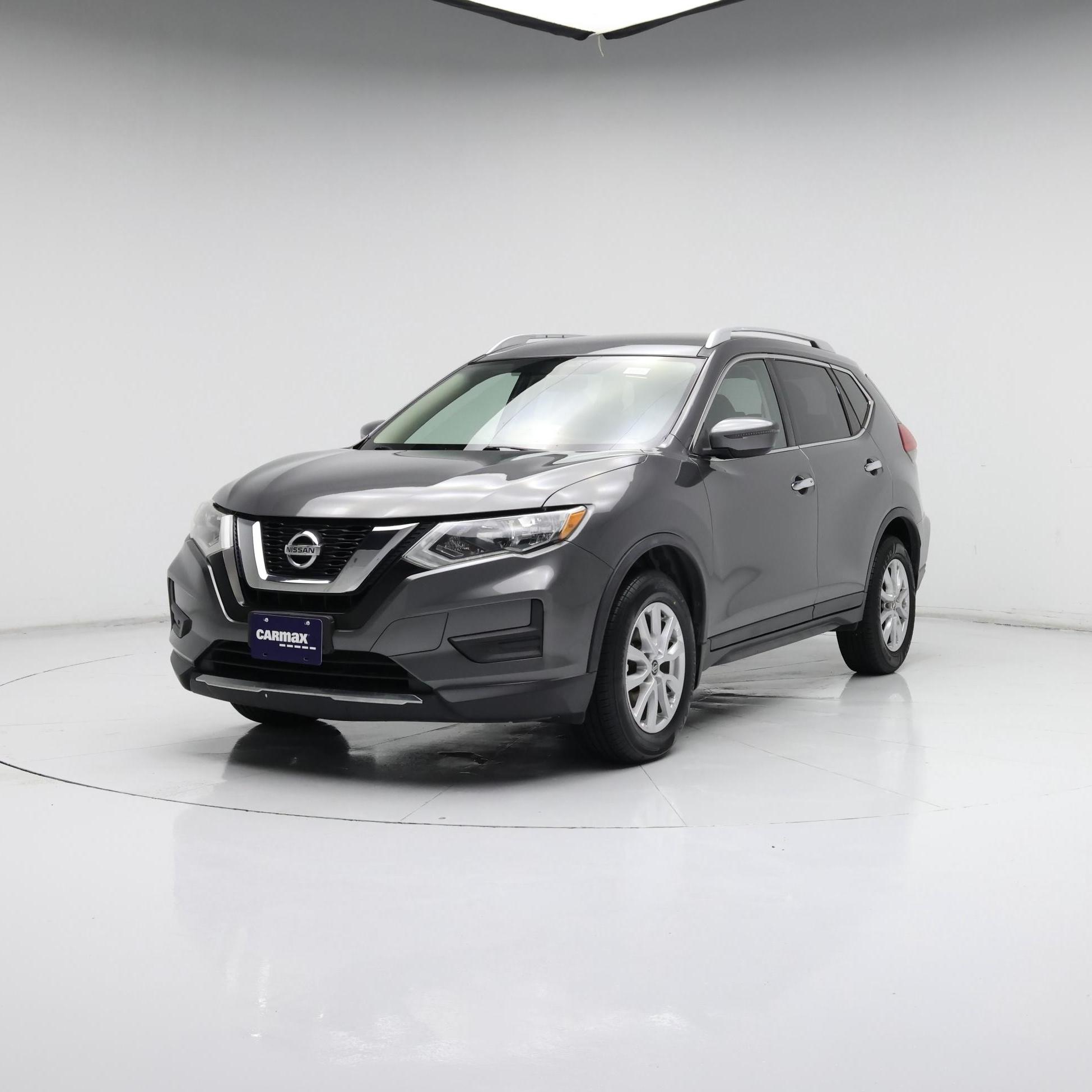 Thumbnail: 2017 Nissan Rogue - 4
