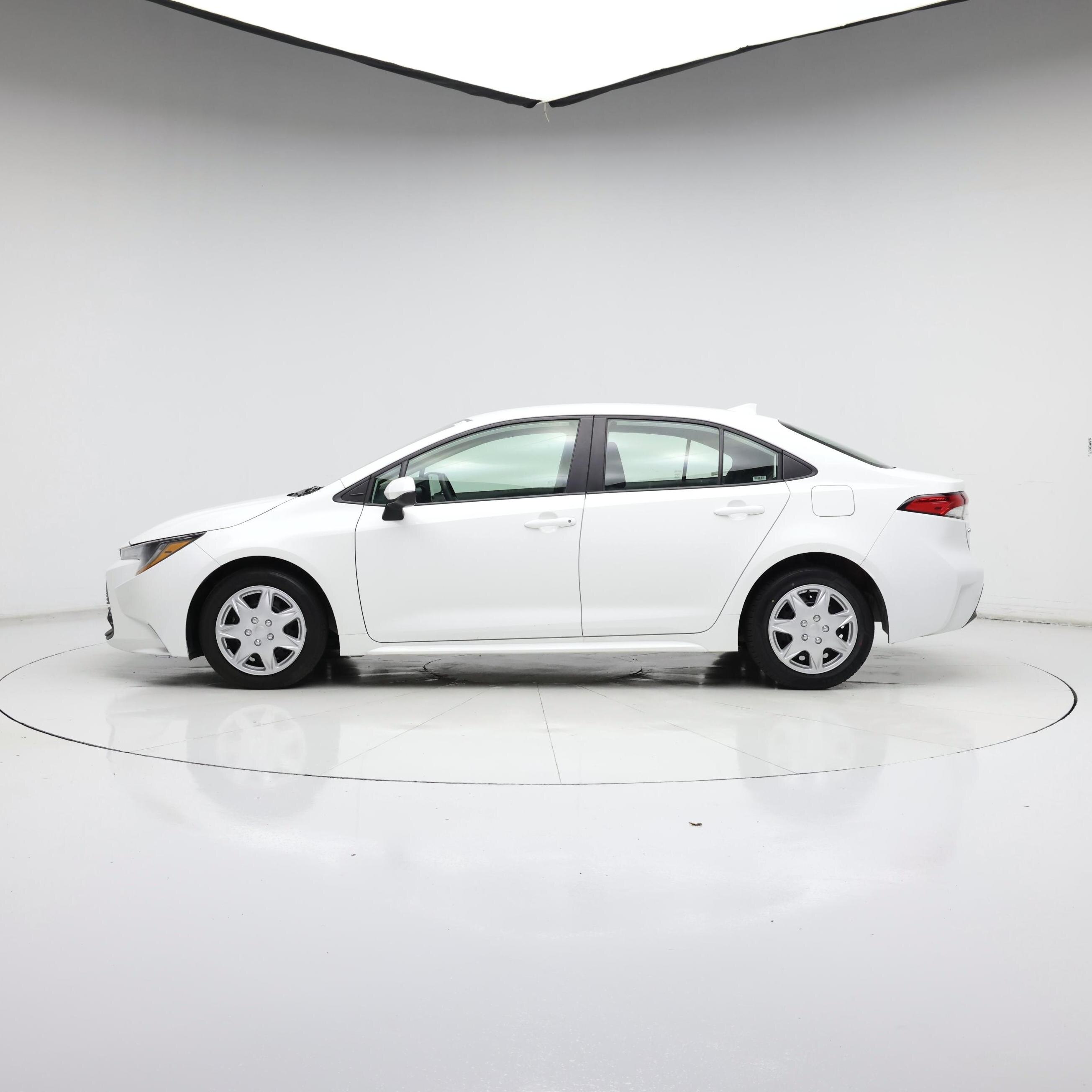 Thumbnail: 2024 Toyota Corolla - 3