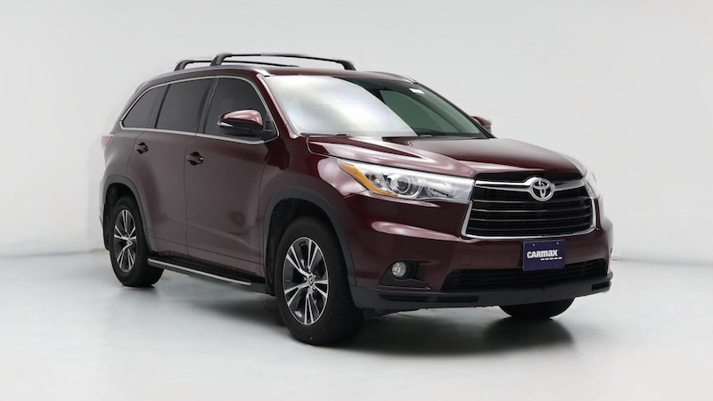 2016 Toyota Highlander XLE Hero Image