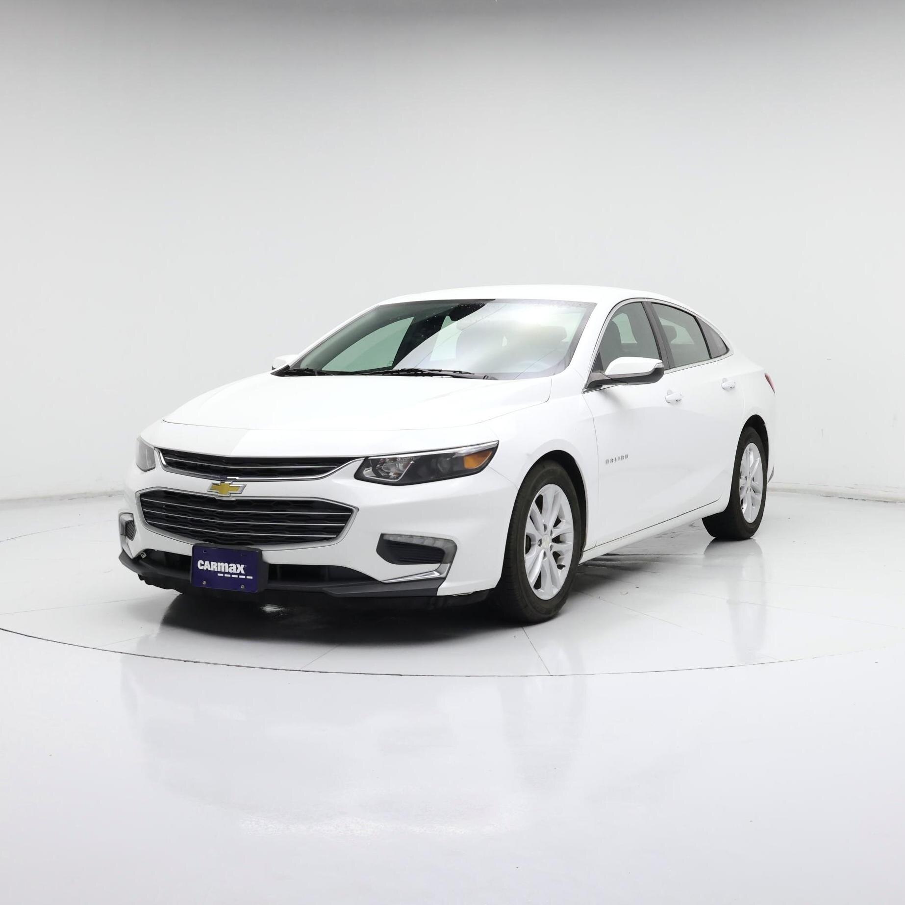 Thumbnail: 2018 Chevrolet Malibu - 4