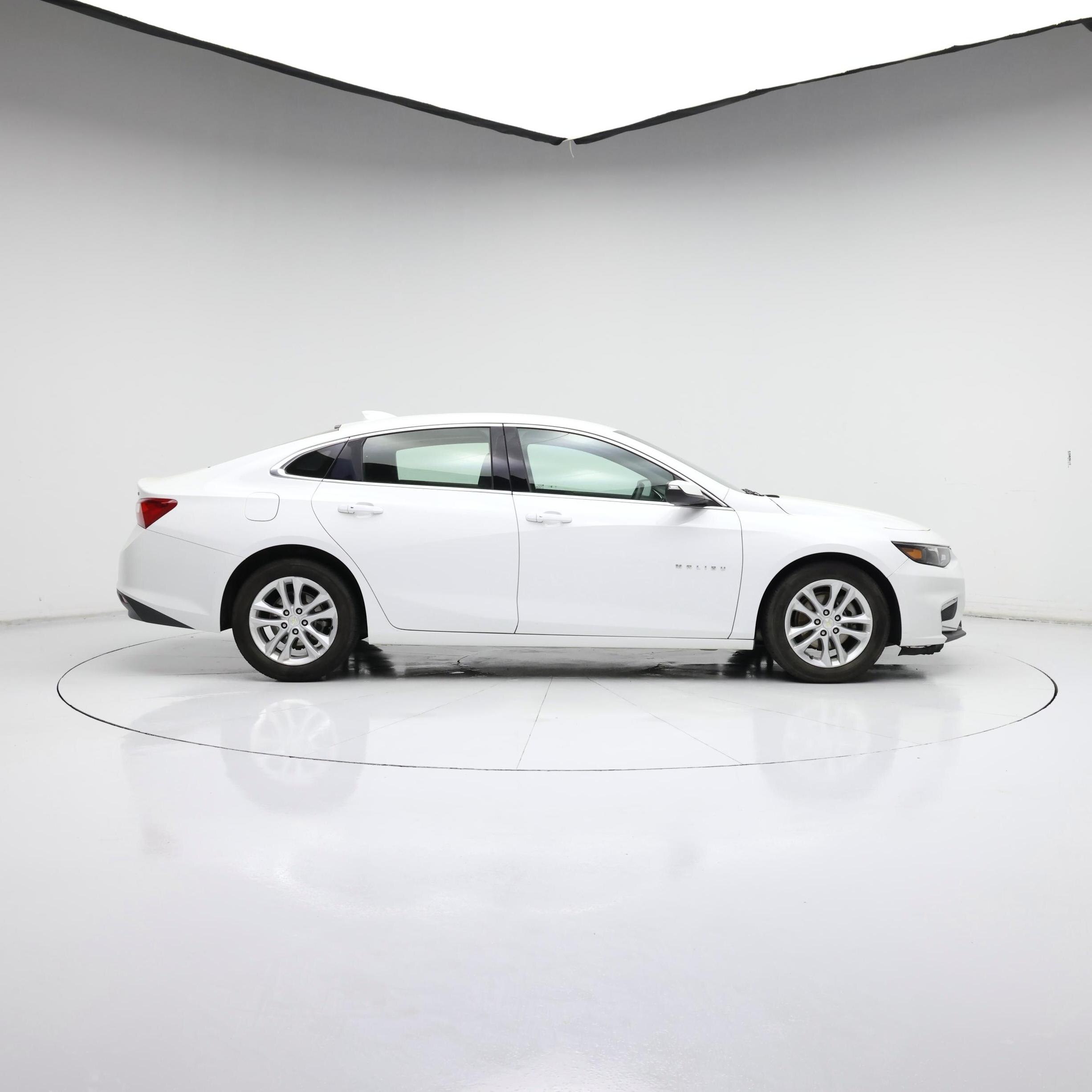 Thumbnail: 2018 Chevrolet Malibu - 7
