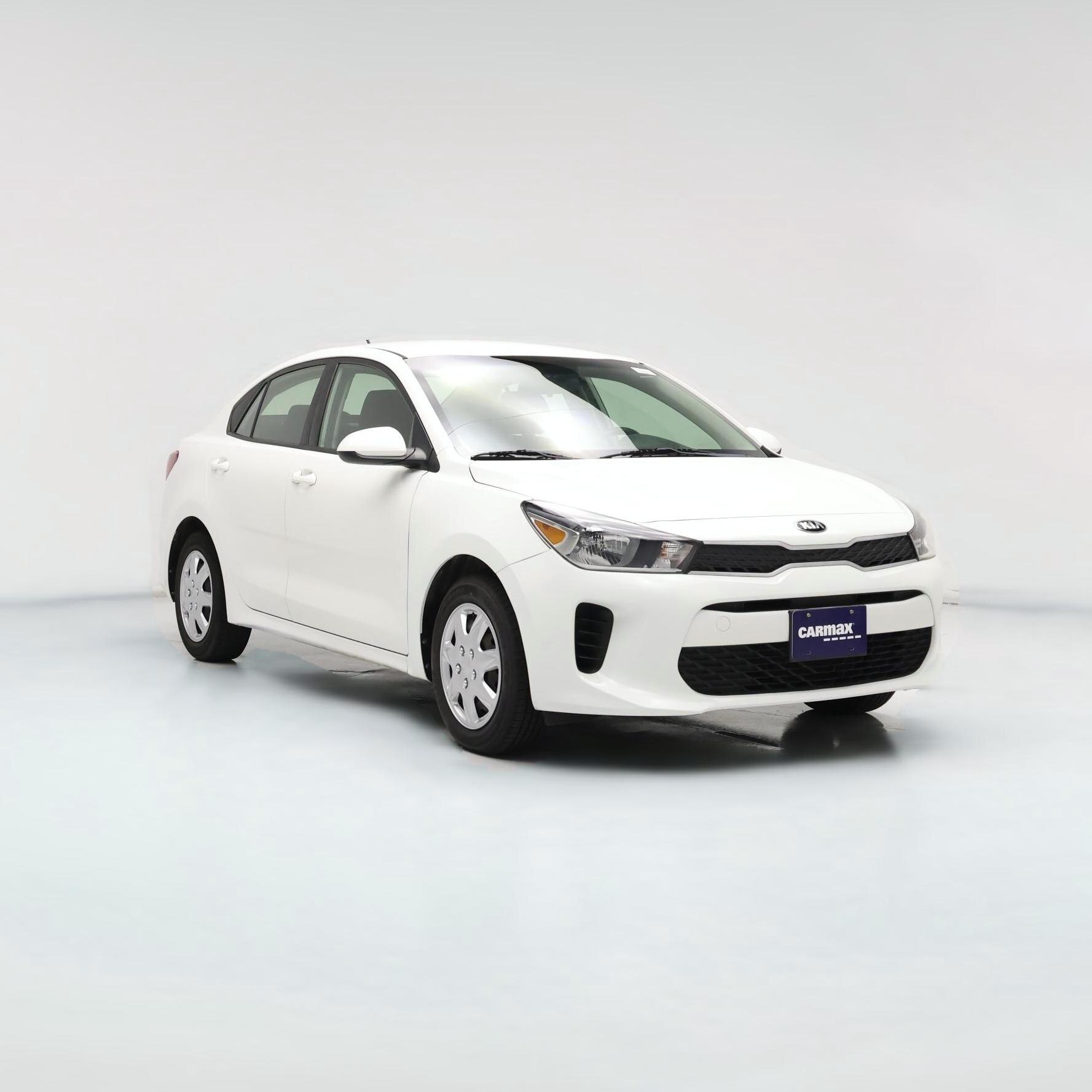 Thumbnail: 2019 Kia Rio - 1