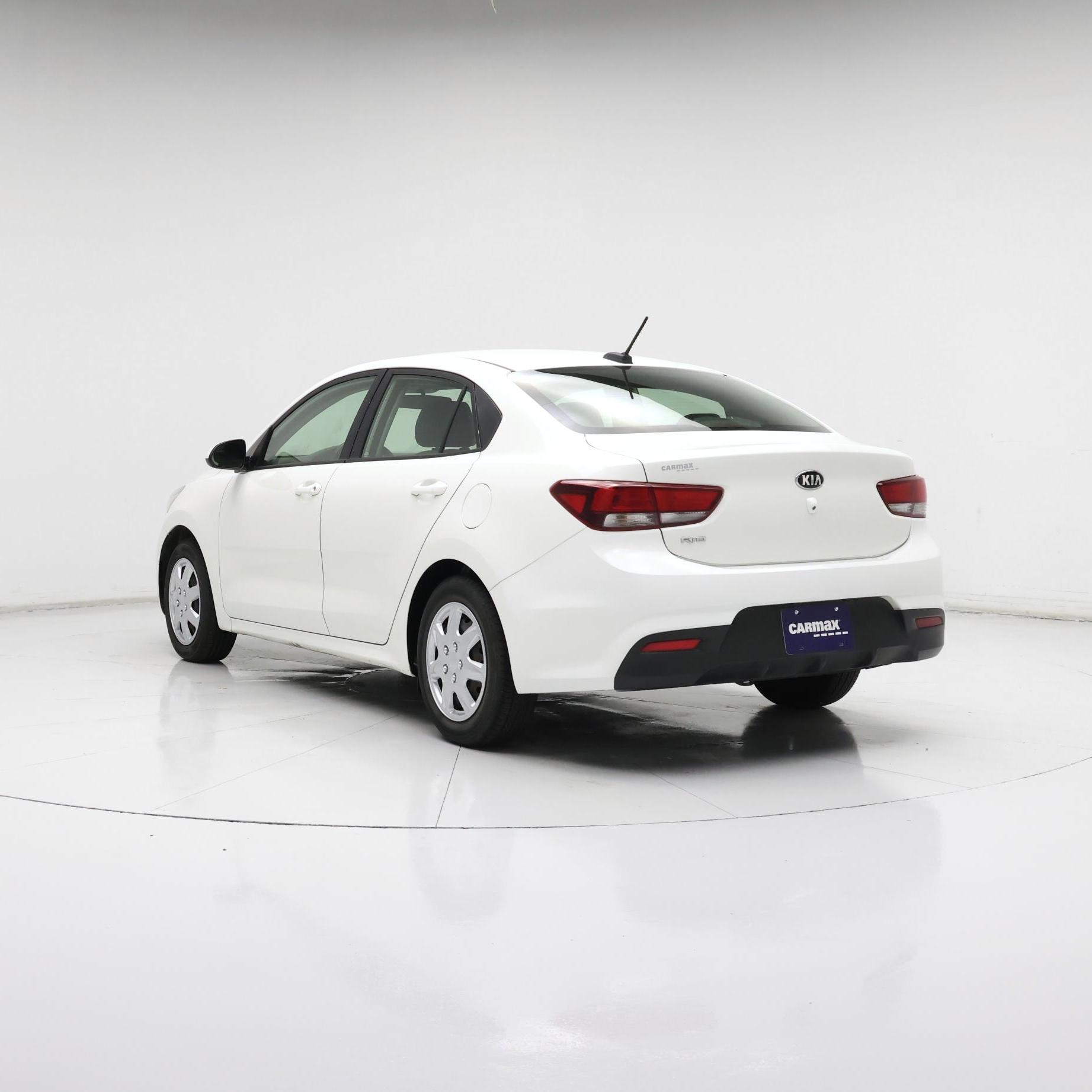 Thumbnail: 2019 Kia Rio - 2