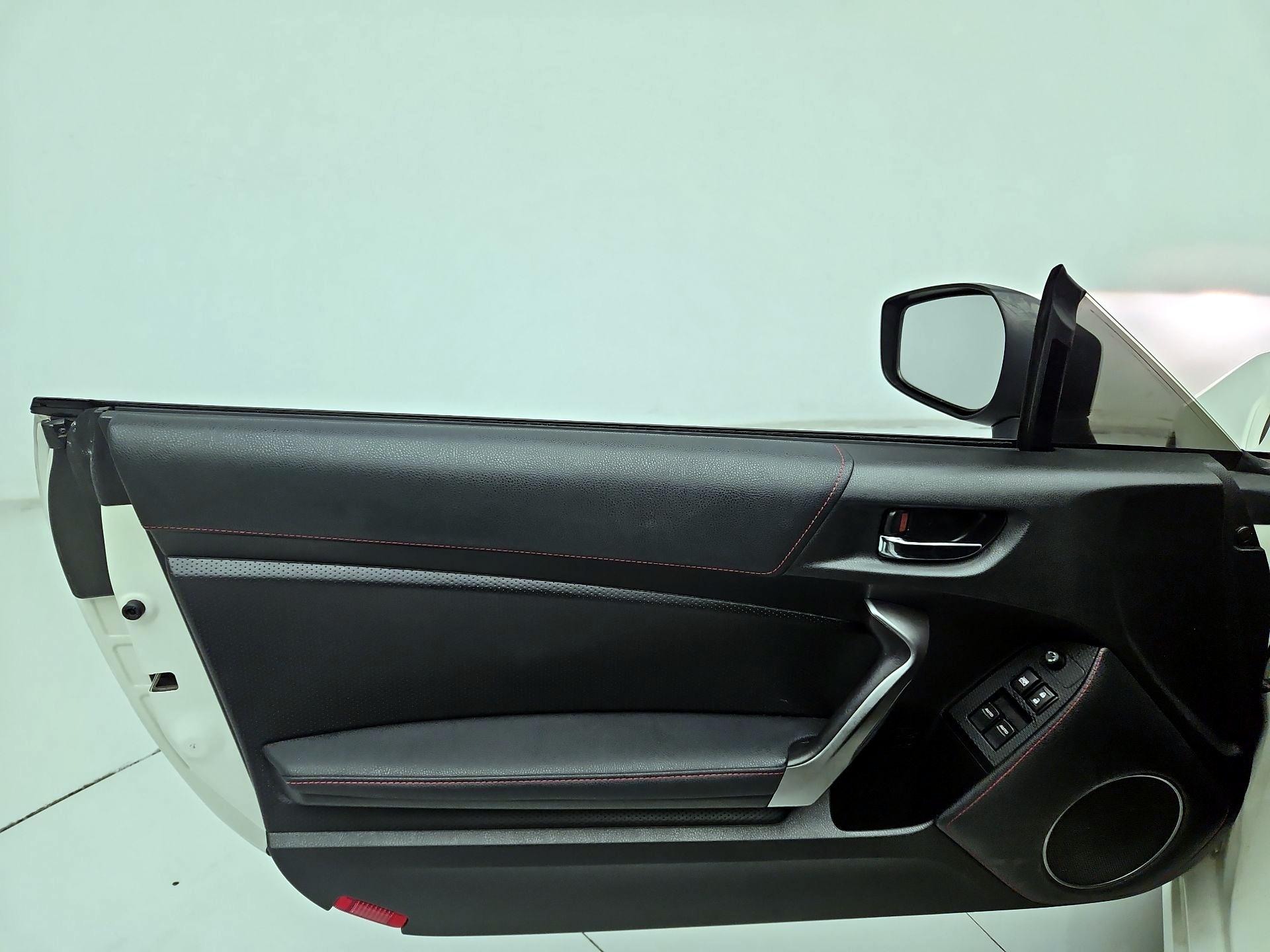 Thumbnail: 2015 Scion FR-S - 12