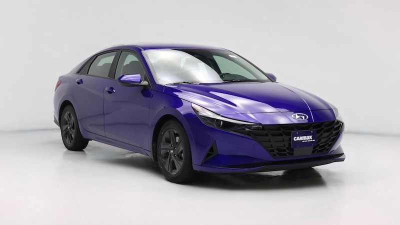 2022 Hyundai Elantra SEL Hero Image