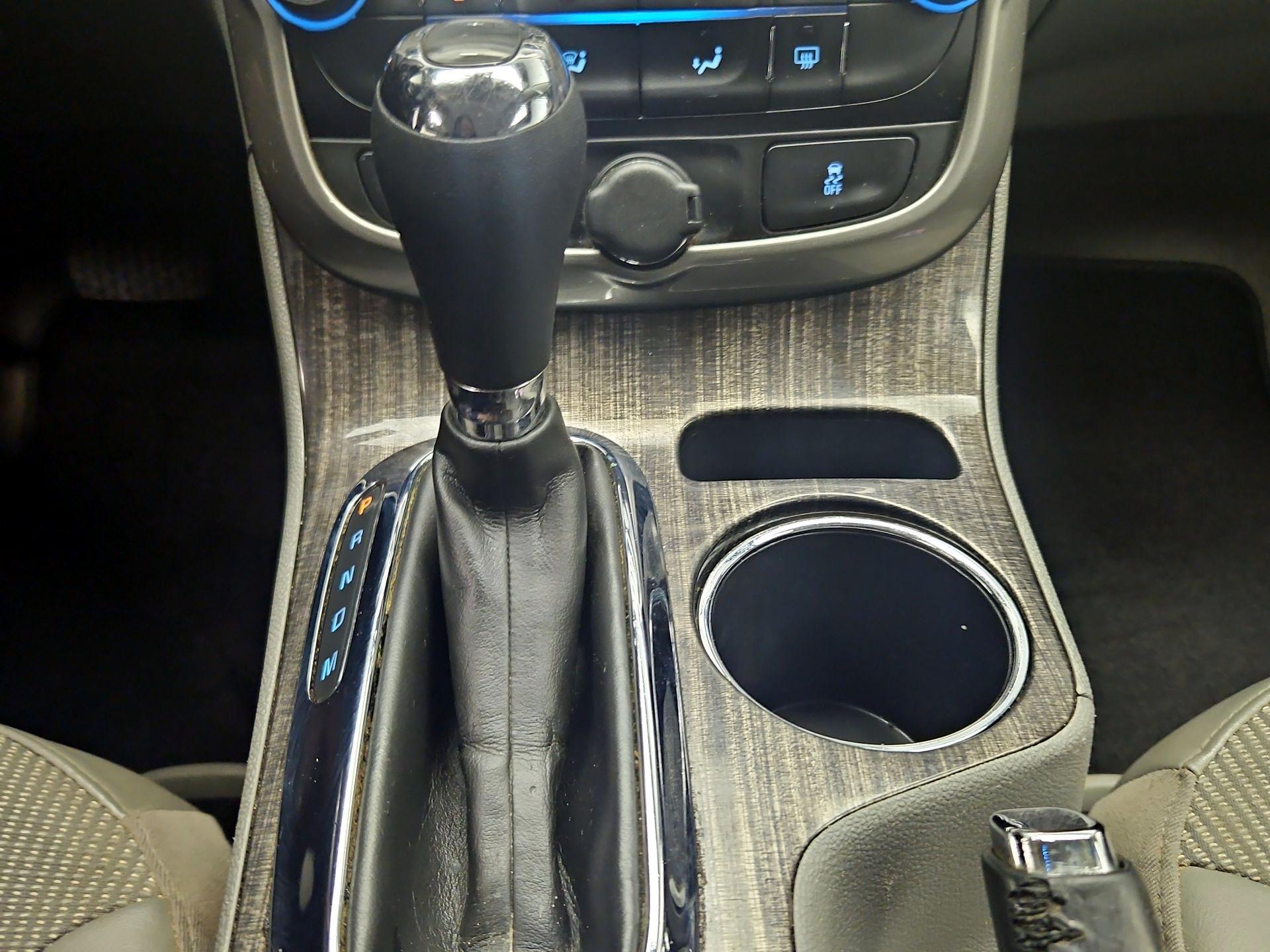 Thumbnail: 2016 Chevrolet Malibu - 16