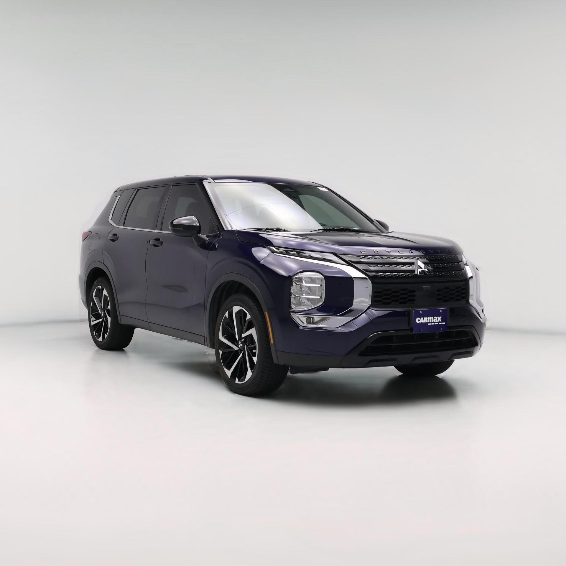 Thumbnail: 2022 Mitsubishi Outlander - 1