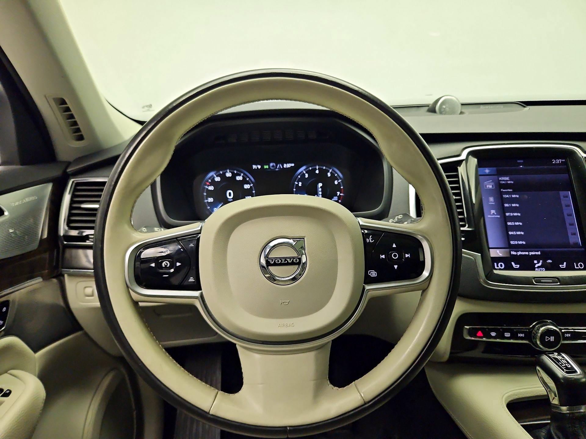 Thumbnail: 2016 Volvo XC90 - 10