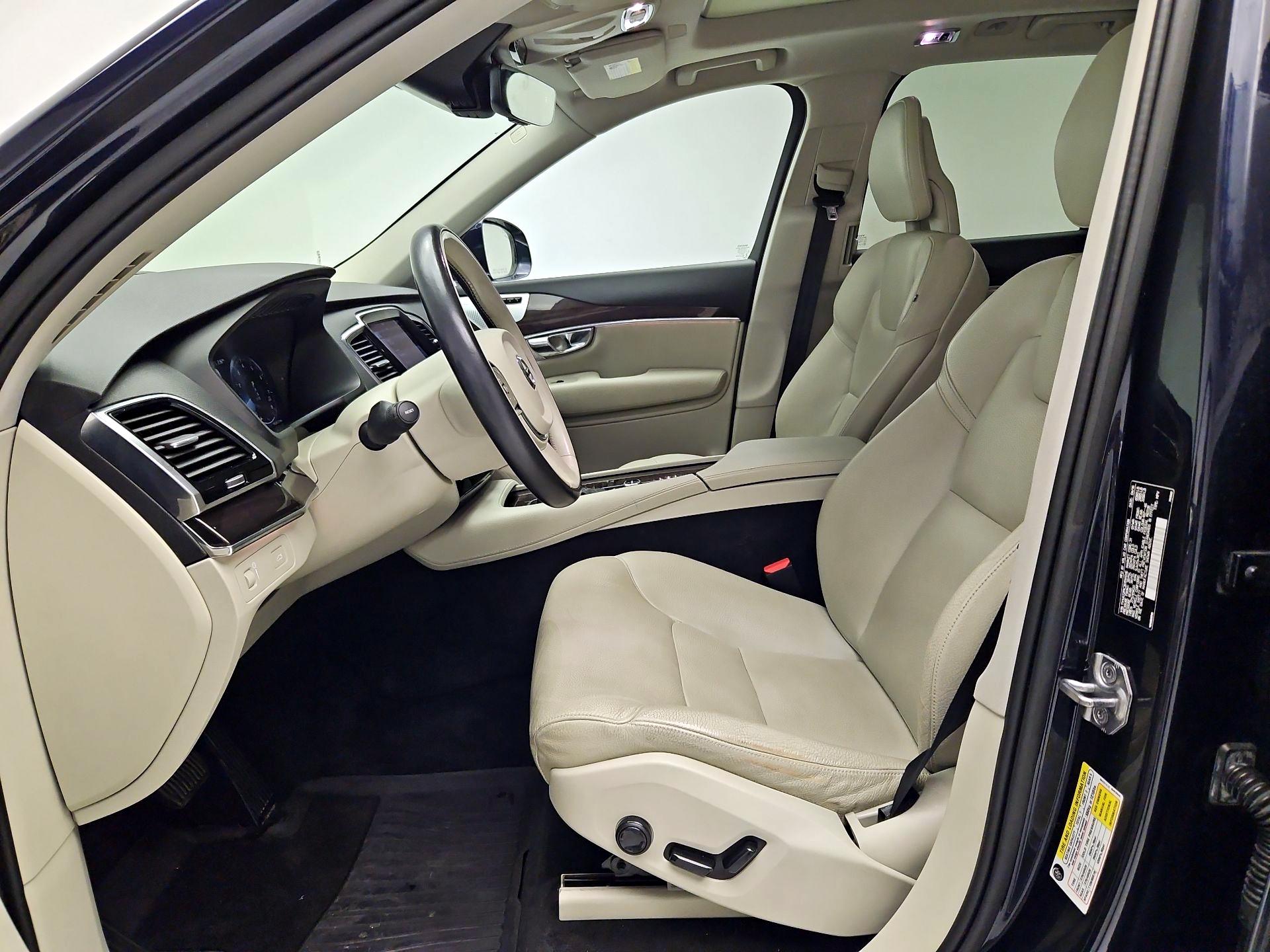 Thumbnail: 2016 Volvo XC90 - 11