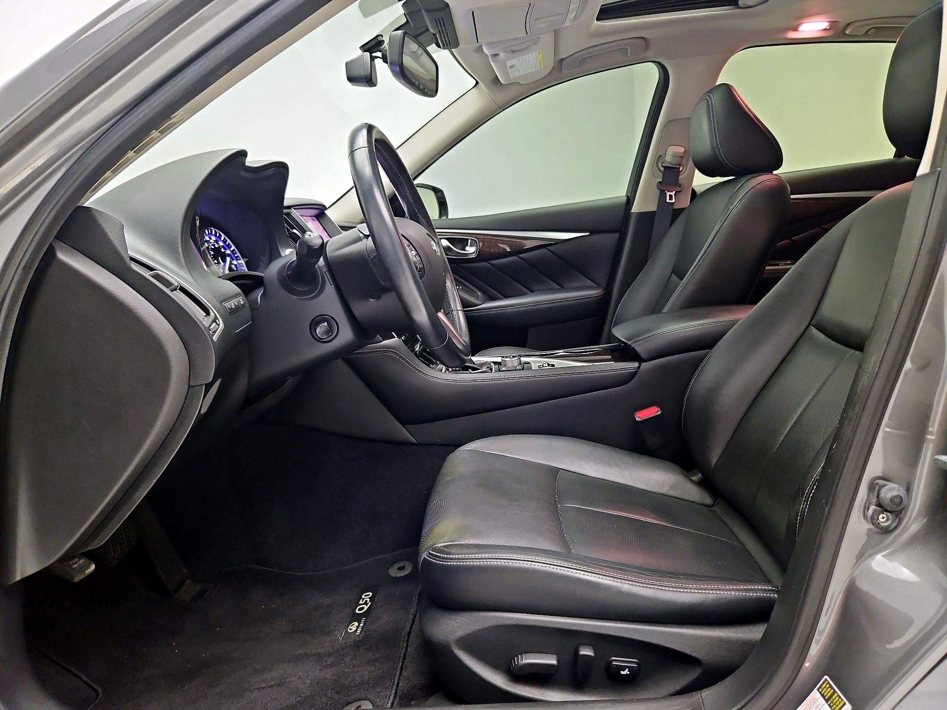 Thumbnail: 2015 INFINITI Q50 - 11