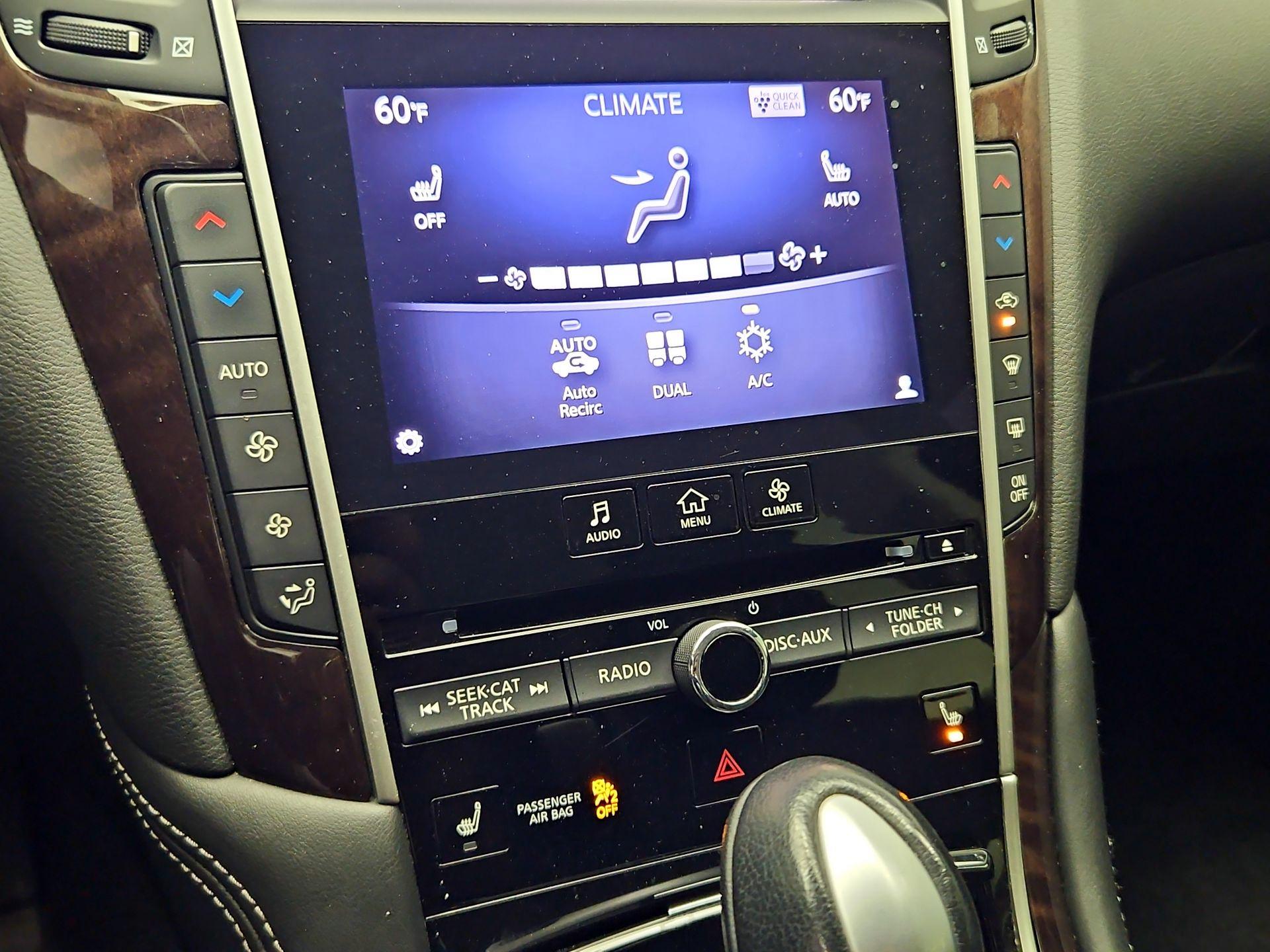 Thumbnail: 2015 INFINITI Q50 - 17