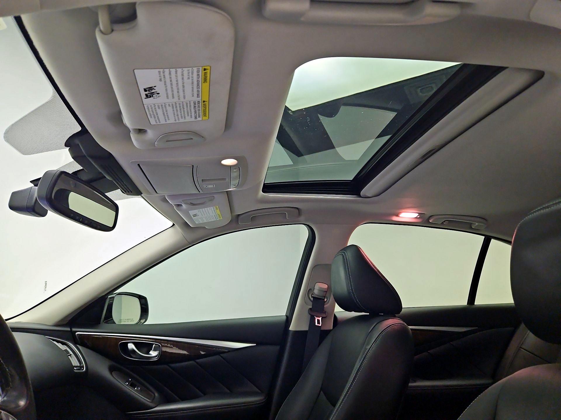 Thumbnail: 2015 INFINITI Q50 - 20