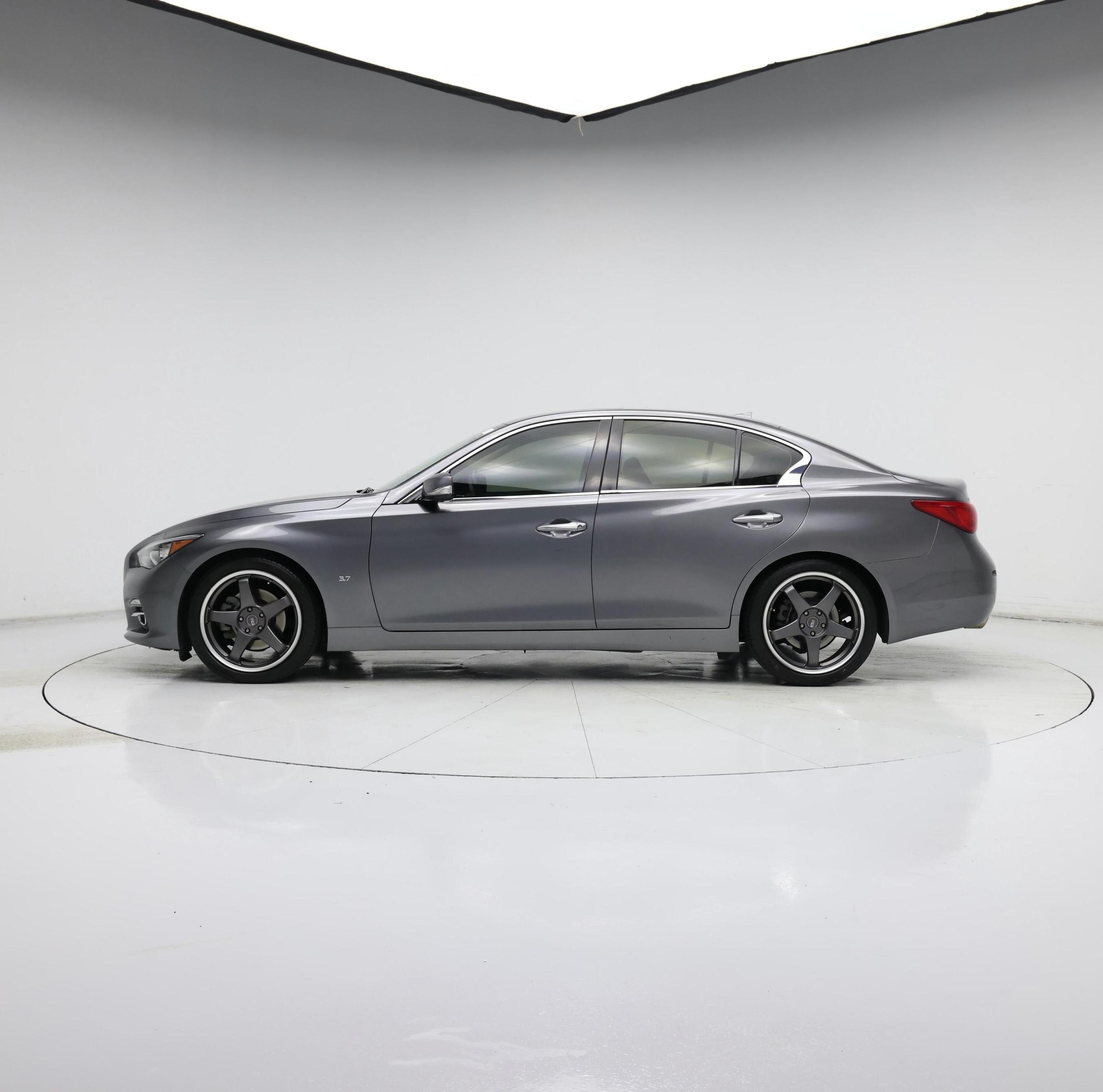 Thumbnail: 2015 INFINITI Q50 - 3