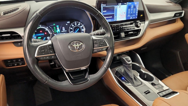 2021 Toyota Highlander Platinum 9