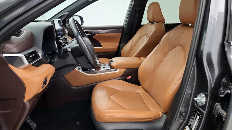 2021 Toyota Highlander Platinum 11